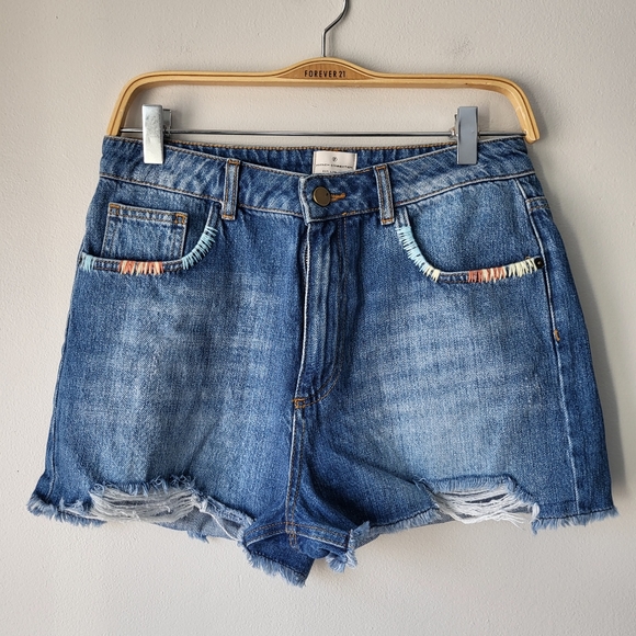 French Connection cut off blue denim with embroidered trim jean shorts Sz 8 - Picture 1 of 7